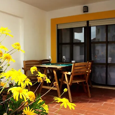 Agua A Vista - Apto Com 2 Quartos E Piscina Ericeira