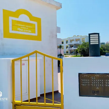 Agua A Vista - Apto Com 2 Quartos E Piscina Ericeira